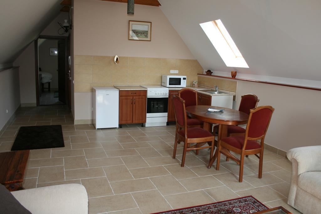 Hostal Malomdűlő Farmház Pilisborosjenő Exterior foto